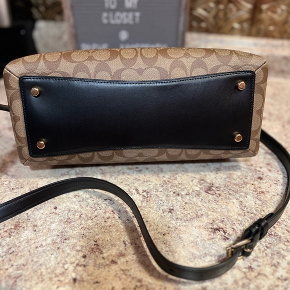 COACH Lillie Carryall in Signature Canvas EUC - Picture 10 of 14